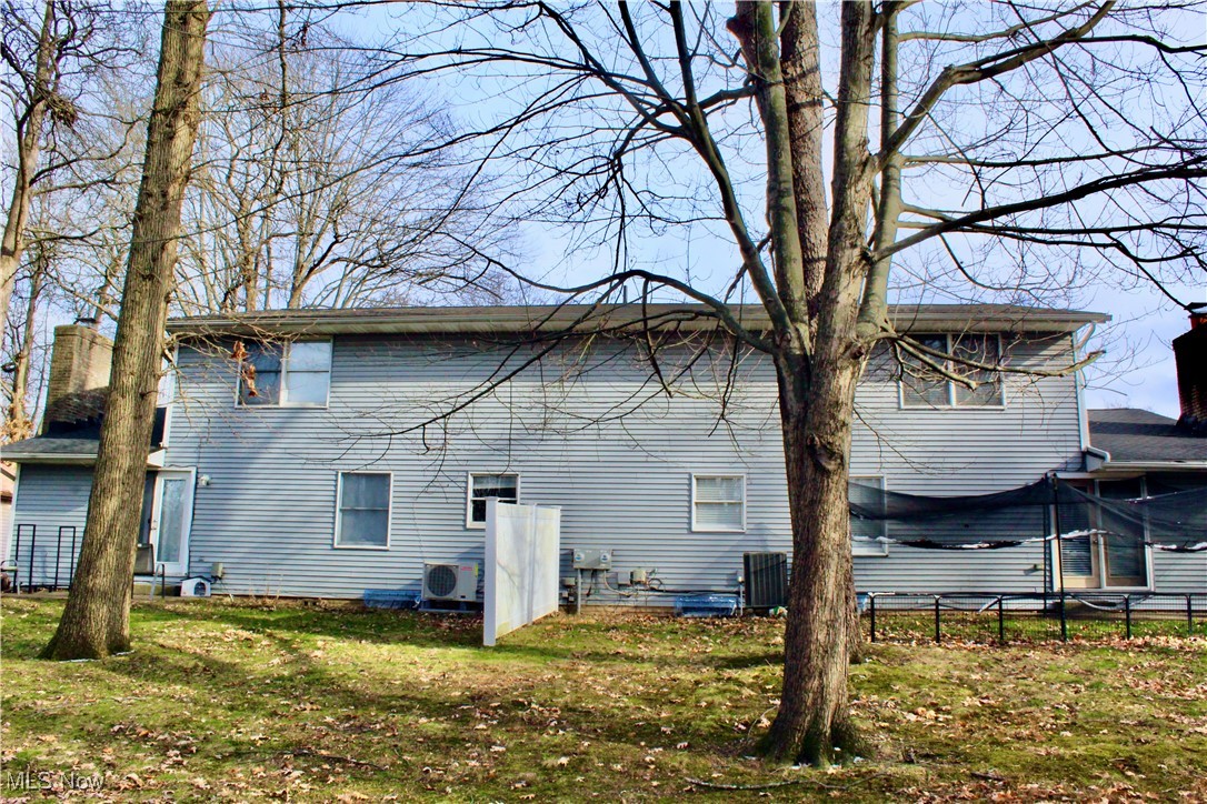 5111 Johnnycake Ridge NE