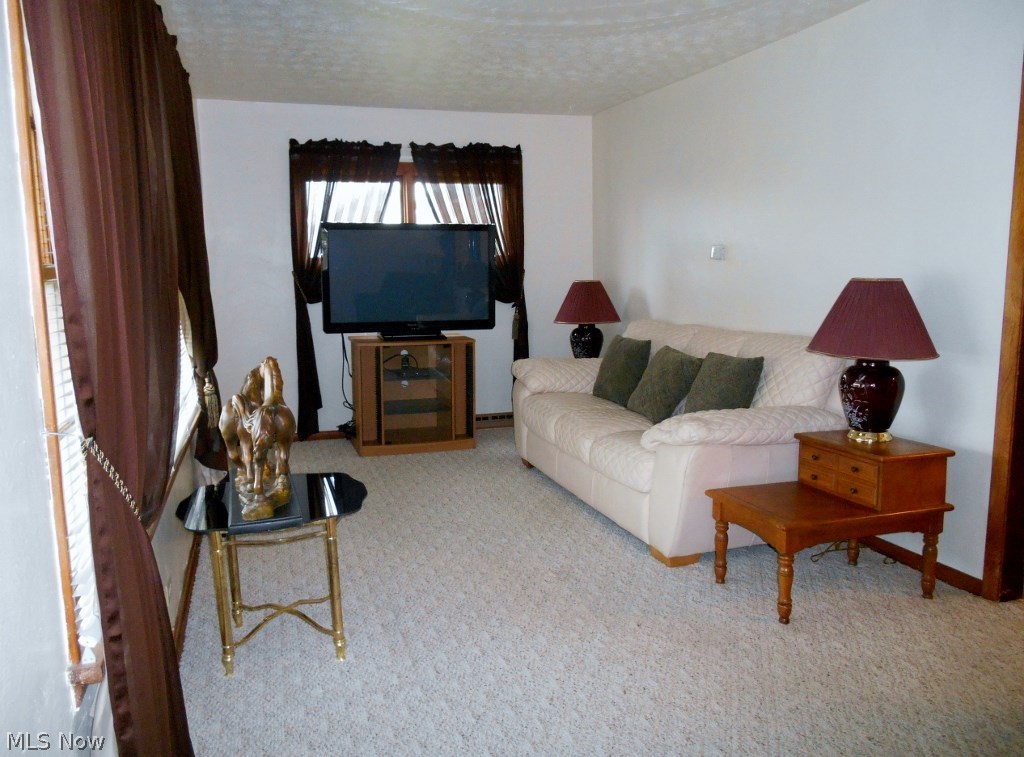 Tuxedo Park - Residential