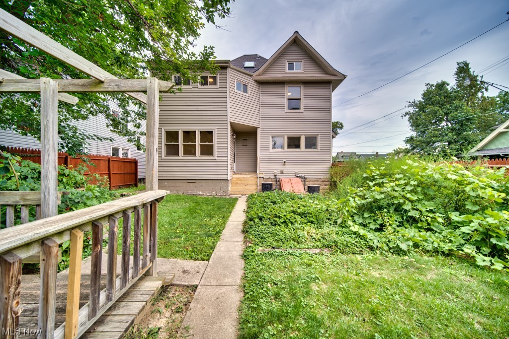 Westlake Park - Residential Income