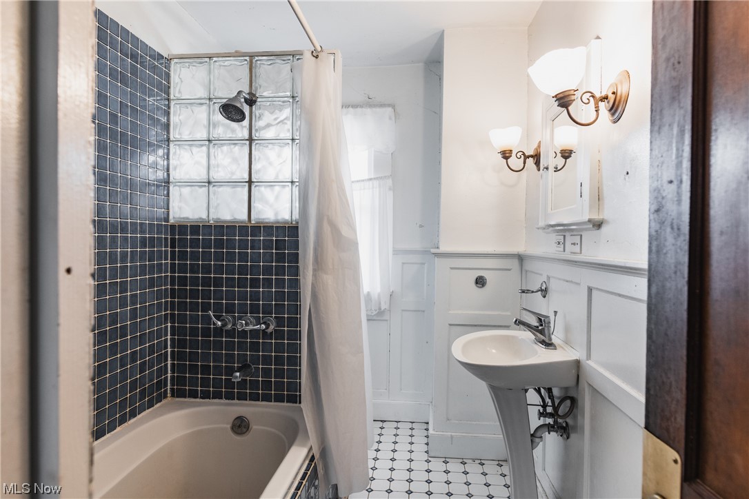 Grosvenors Add - Residential