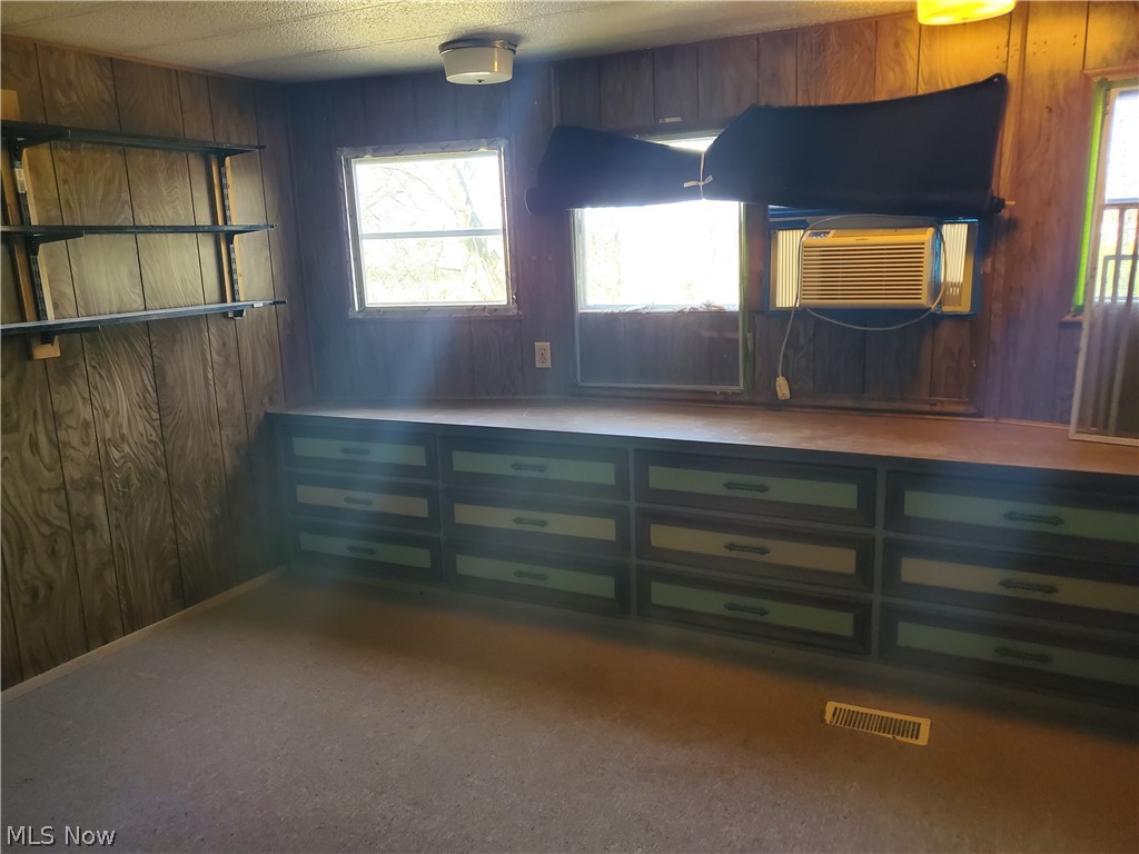 Oak Leaf Mobile Home Community - Residential
