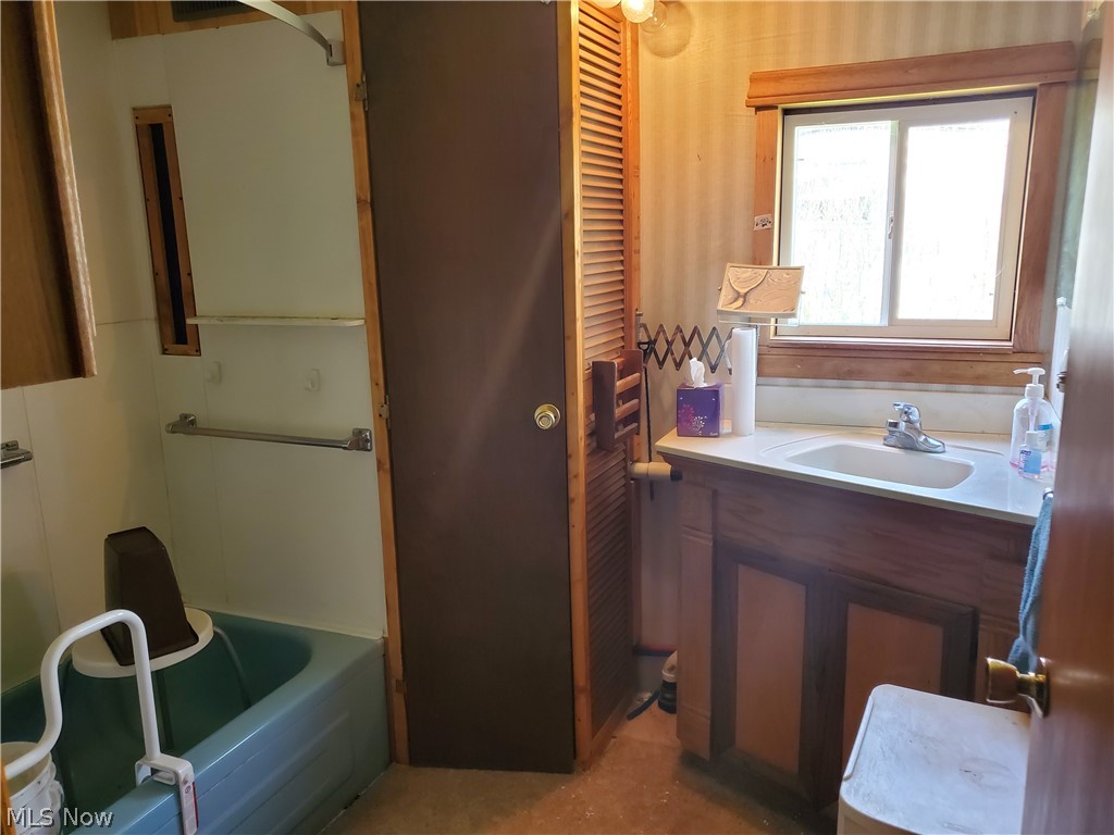 Oak Leaf Mobile Home Community - Residential