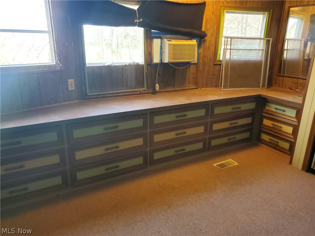 Oak Leaf Mobile Home Community - Residential