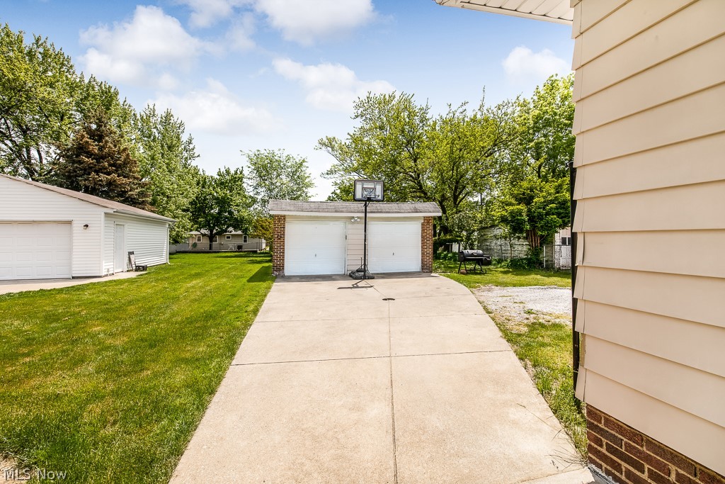 Lath-Rite Bldg Co Propose - Residential