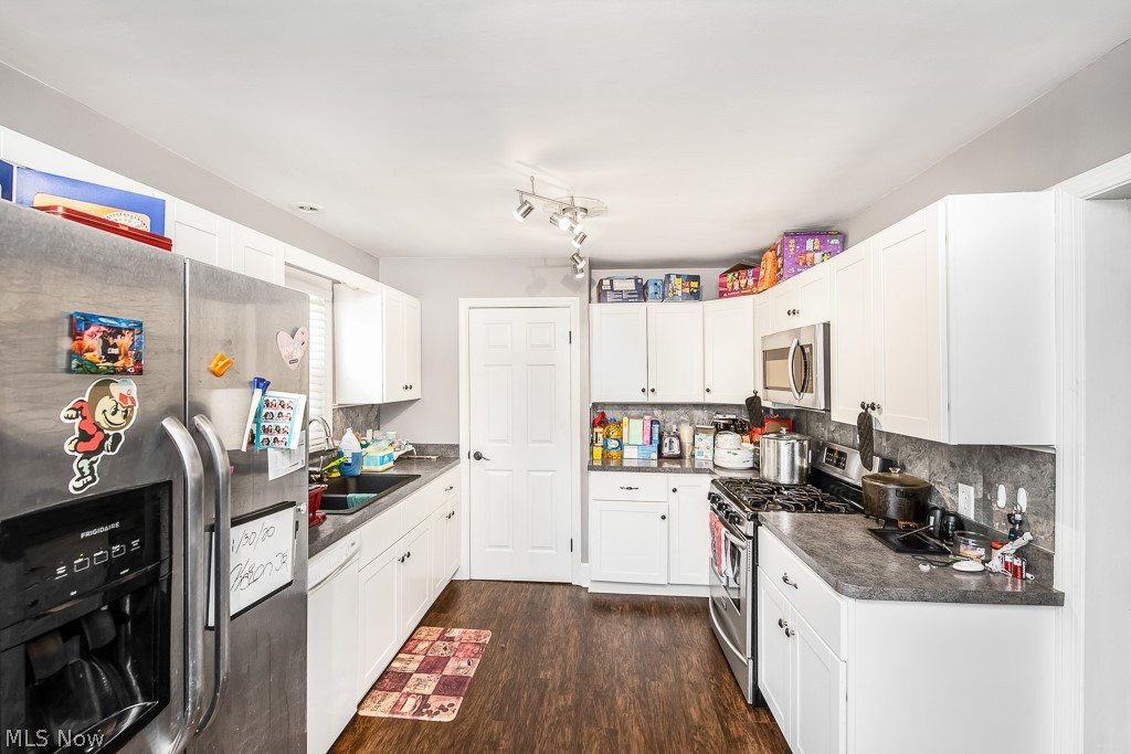 Lath-Rite Bldg Co Propose - Residential