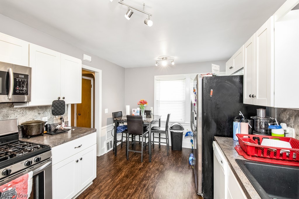 Lath-Rite Bldg Co Propose - Residential