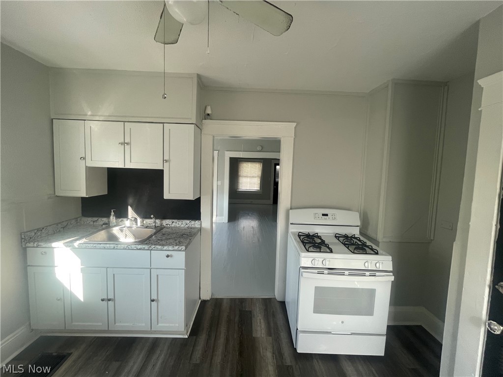 Jh Hardys Sub - Residential Lease