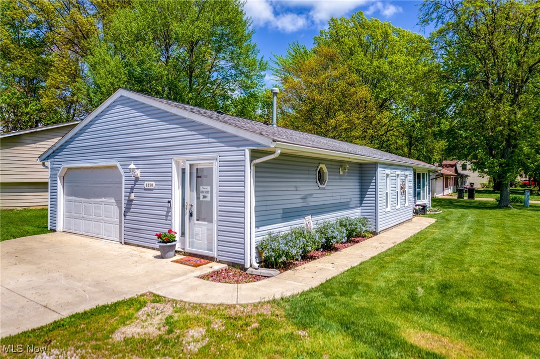 1650 Abbe Road, Elyria, Ohio image 2