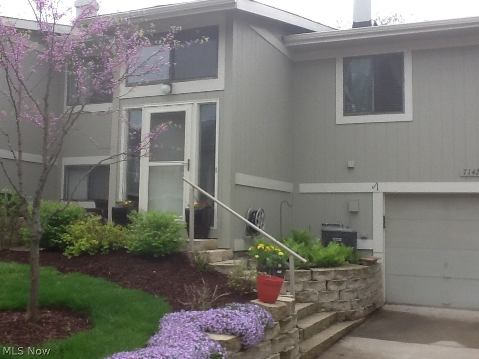 Lockwood Rdg Condo - Residential