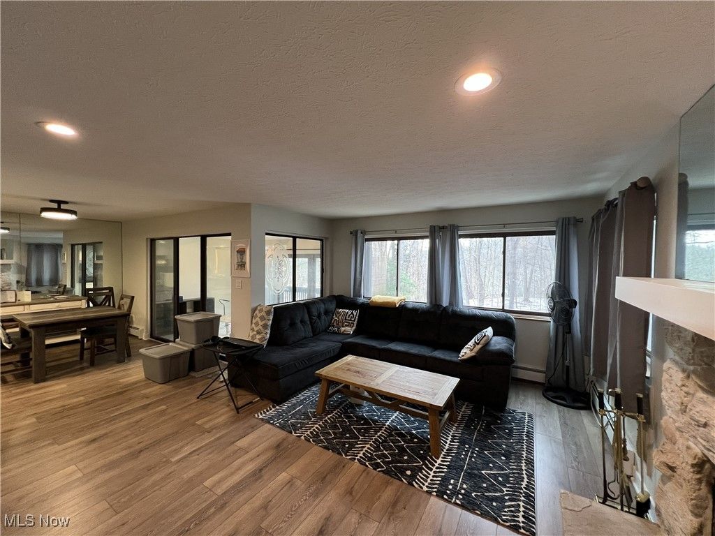 Photo of 2178 Pinebrook Trail, Cuyahoga Falls, OH 44223 (MLS # 5175386)