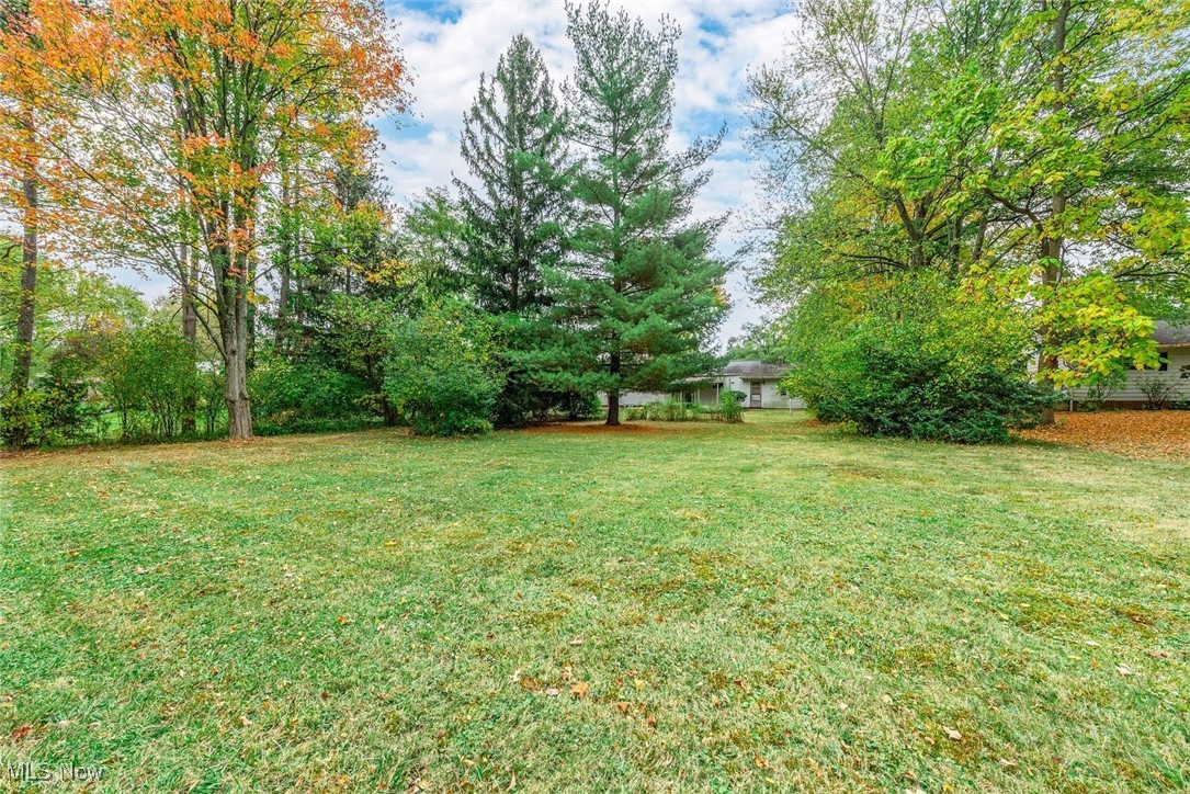 North Olmsted, Ohio 44070, United States, 3 Bedrooms Bedrooms, ,1 BathroomBathrooms,Residential,Active,229811