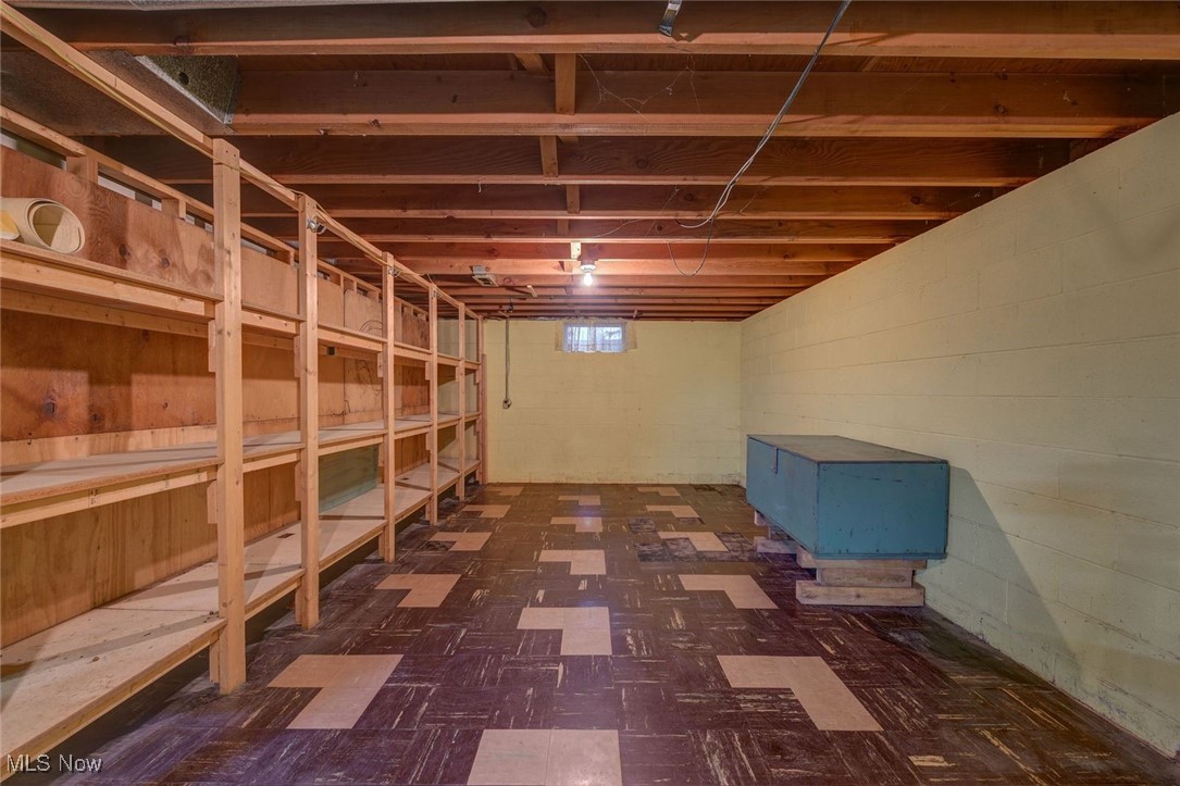 North Olmsted, Ohio 44070, United States, 3 Bedrooms Bedrooms, ,1 BathroomBathrooms,Residential,Active,229811