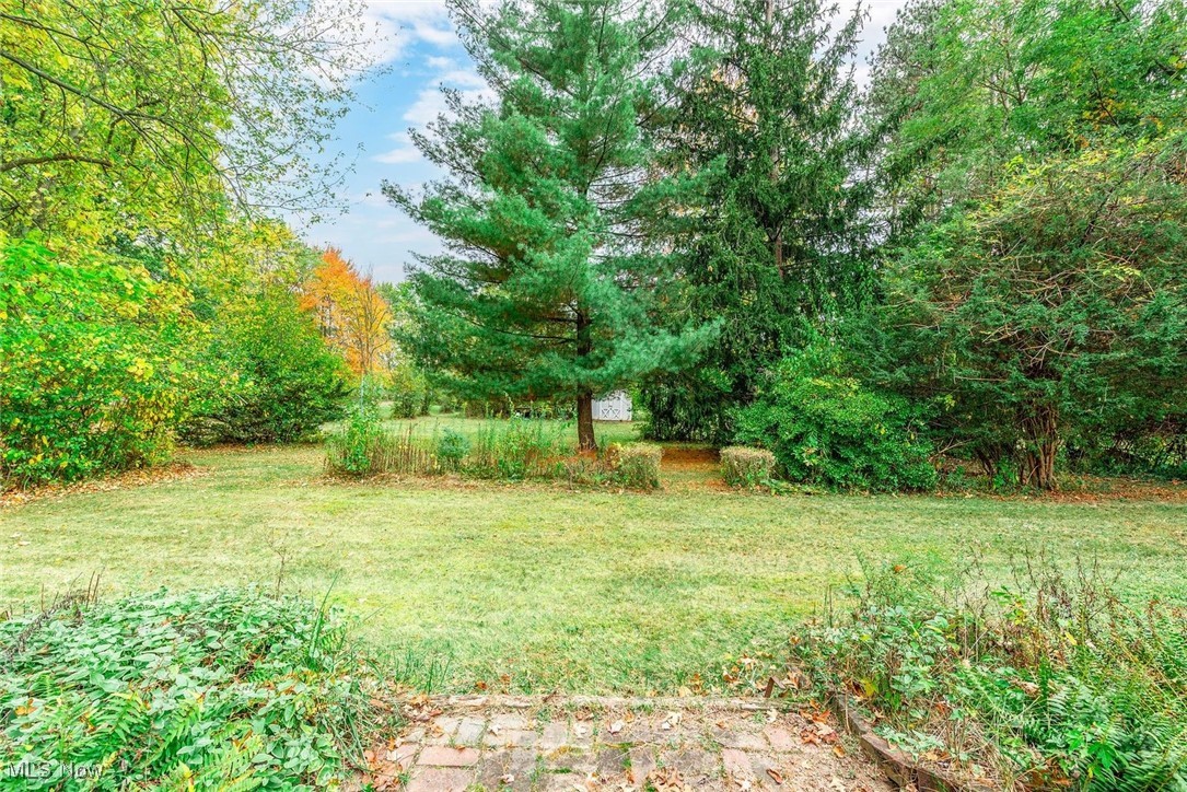 North Olmsted, Ohio 44070, United States, 3 Bedrooms Bedrooms, ,1 BathroomBathrooms,Residential,Active,229811