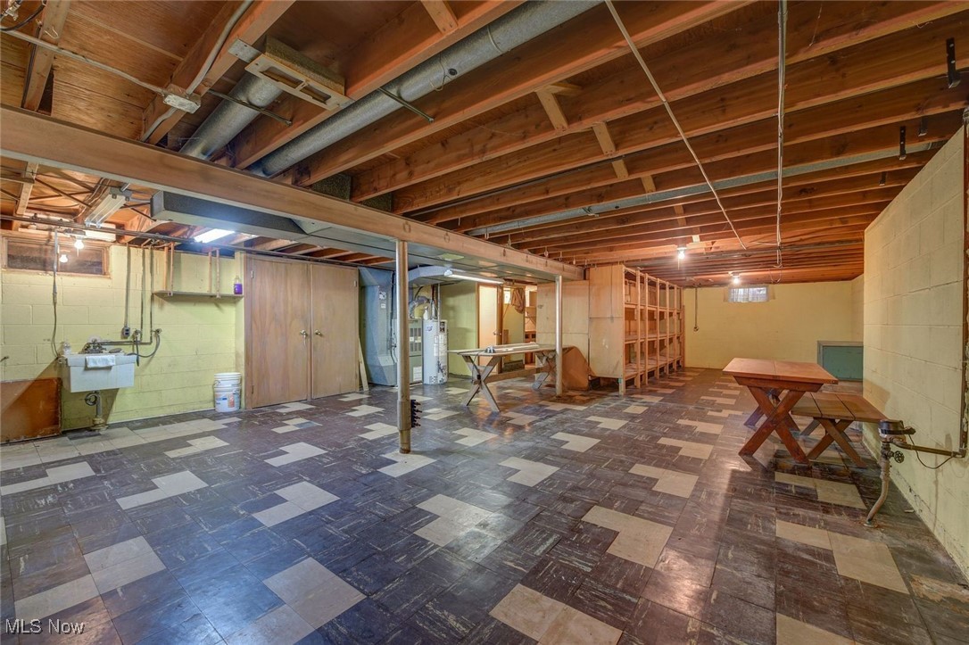 North Olmsted, Ohio 44070, United States, 3 Bedrooms Bedrooms, ,1 BathroomBathrooms,Residential,Active,229811