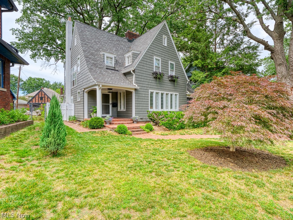 Waterbury Pkwy - Residential