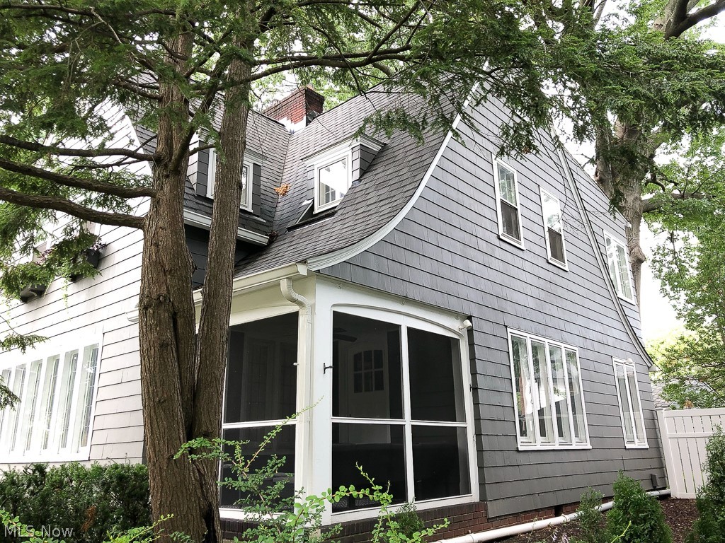 Waterbury Pkwy - Residential