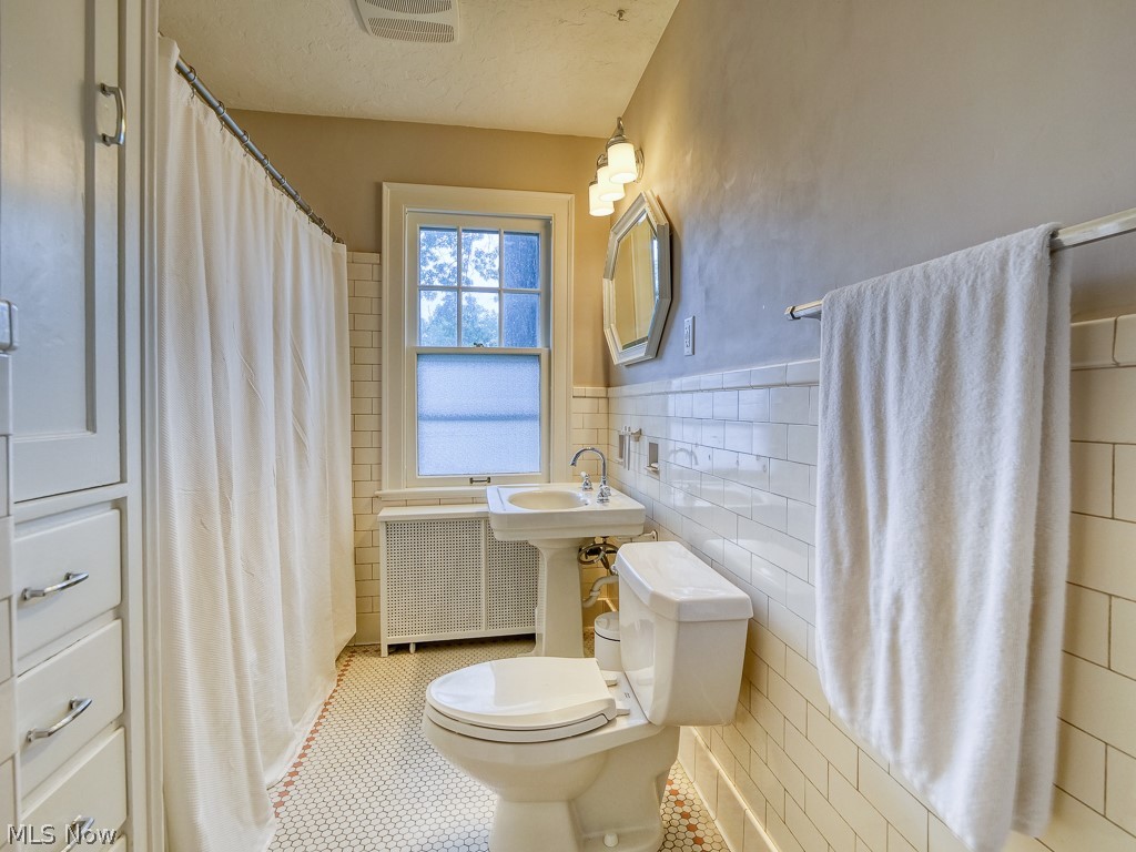 Waterbury Pkwy - Residential