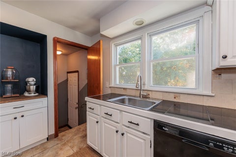Tiny photo for 6506 Glencoe Avenue, Brooklyn, OH 44144 (MLS # 5254626)
