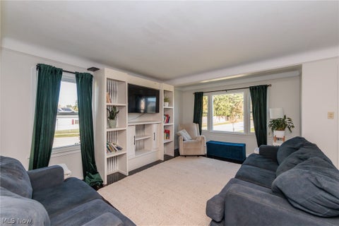 Tiny photo for 6506 Glencoe Avenue, Brooklyn, OH 44144 (MLS # 5254626)