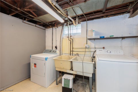 Tiny photo for 6506 Glencoe Avenue, Brooklyn, OH 44144 (MLS # 5254626)
