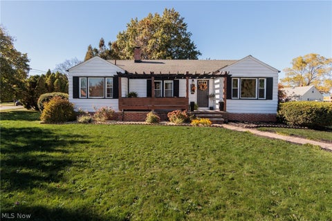 Photo of 6506 Glencoe Avenue, Brooklyn, OH 44144 (MLS # 5254626)