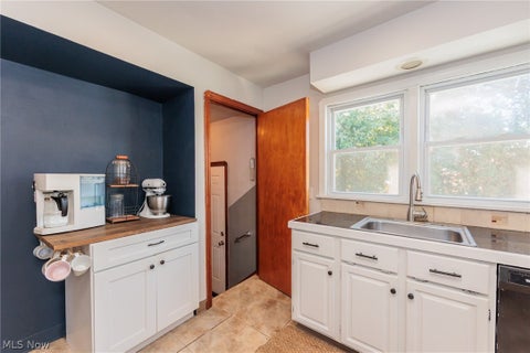 Tiny photo for 6506 Glencoe Avenue, Brooklyn, OH 44144 (MLS # 5254626)