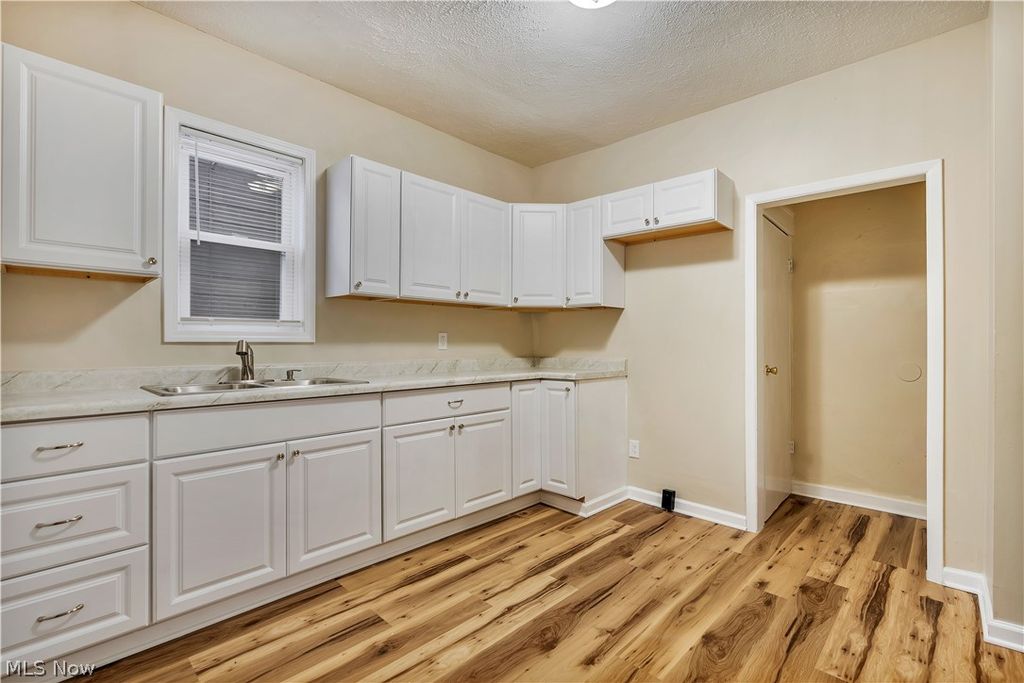 Photo of 796 Dayton Street, Akron, OH 44310 (MLS # 5208881)