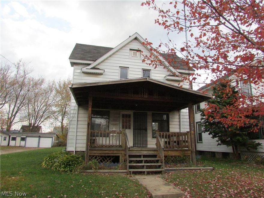 Fantastic colonial on an extra large lot! Features include a concrete driveway leading to a 2 car garage, storage shed, and a large backyard. This home has an inviting front porch, a formal living and dining area, and a big kitchen. Also  on the main level is the master bedroom. Upstairs you'll find an inviting loft, 2 additional bedrooms both amply sized and the full bath. It's all situated in the harbor close to shopping and other amenities. Set up a showing today!