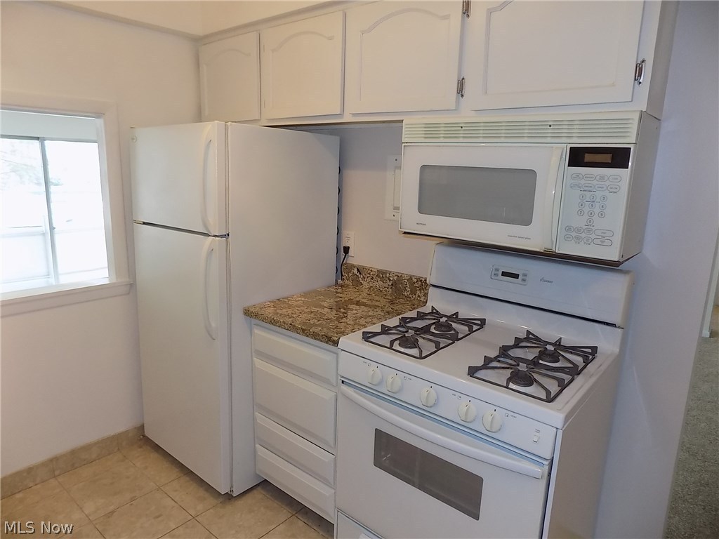 Carlyle Condo - Residential Lease