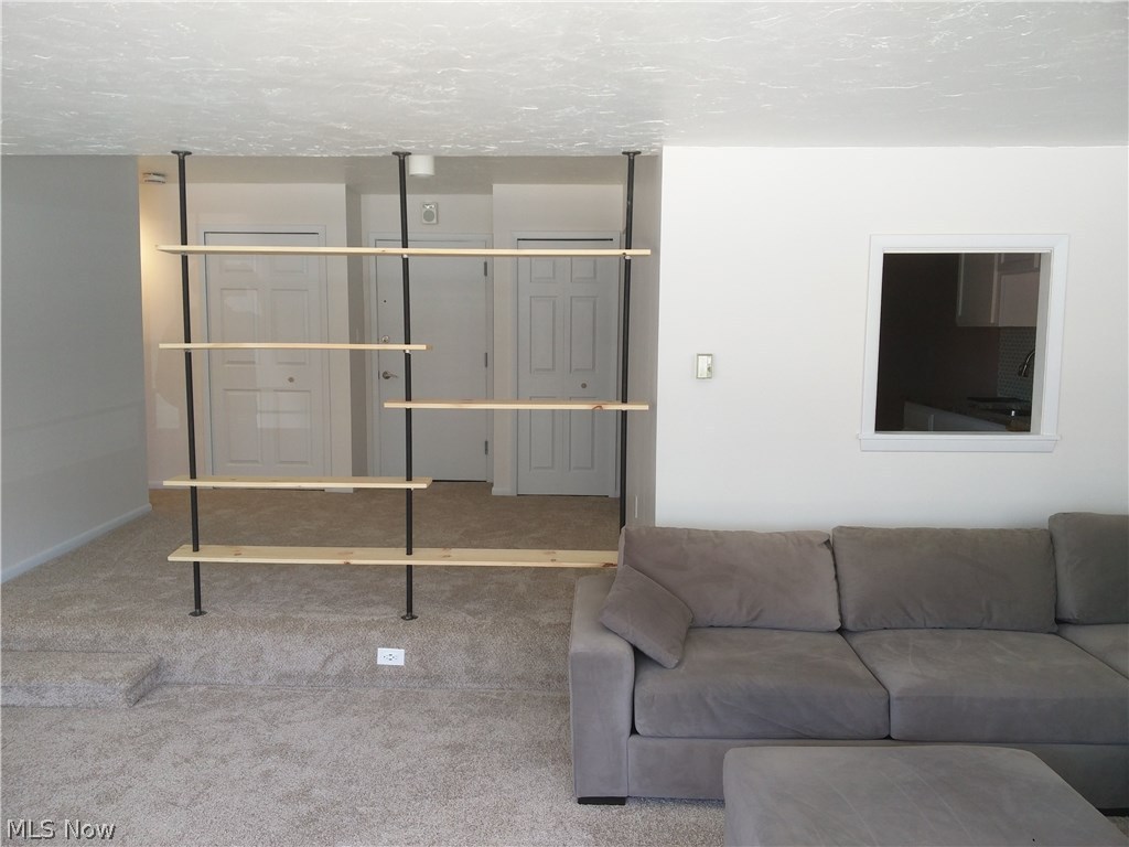 Carlyle Condo - Residential Lease