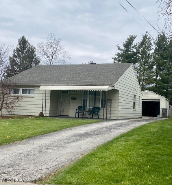 Well maintained 2 bedroom home in Brownlee Woods. Partially fenced yard, detached 1 car garage. Furnace and central air are newer, new roof in 2020.