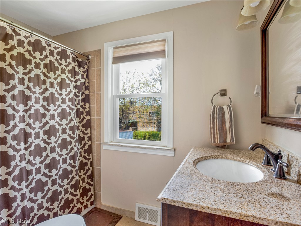 Heister Ctr Green Cos Ctr Gre - Residential