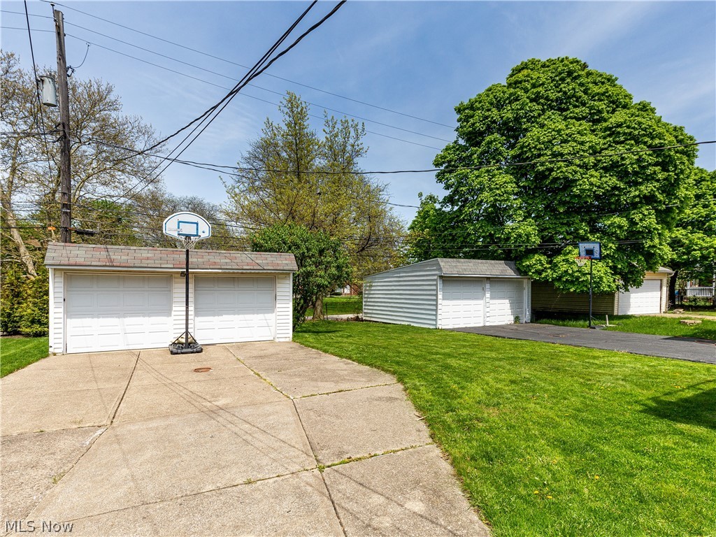 Heister Ctr Green Cos Ctr Gre - Residential