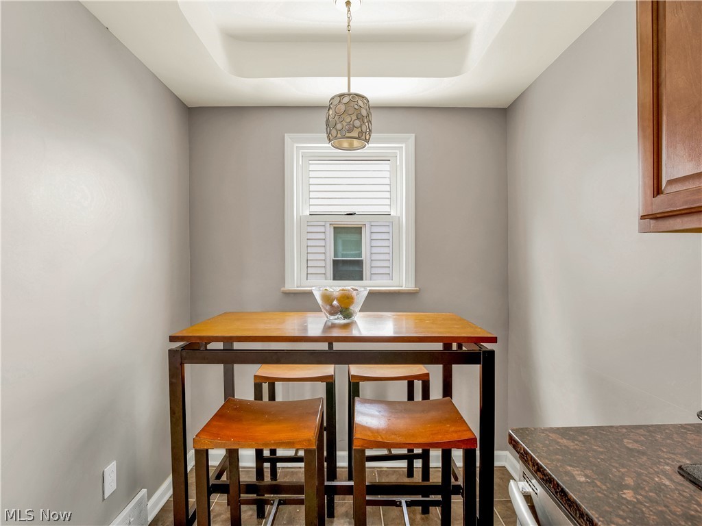 Heister Ctr Green Cos Ctr Gre - Residential