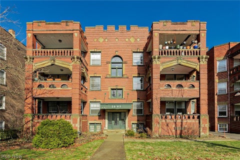 Photo for 2685 Euclid Heights Boulevard 3