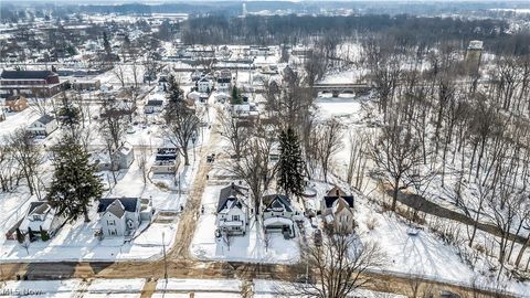 Tiny photo for 508 12th Street, Elyria, OH 44035 (MLS # 5185908)