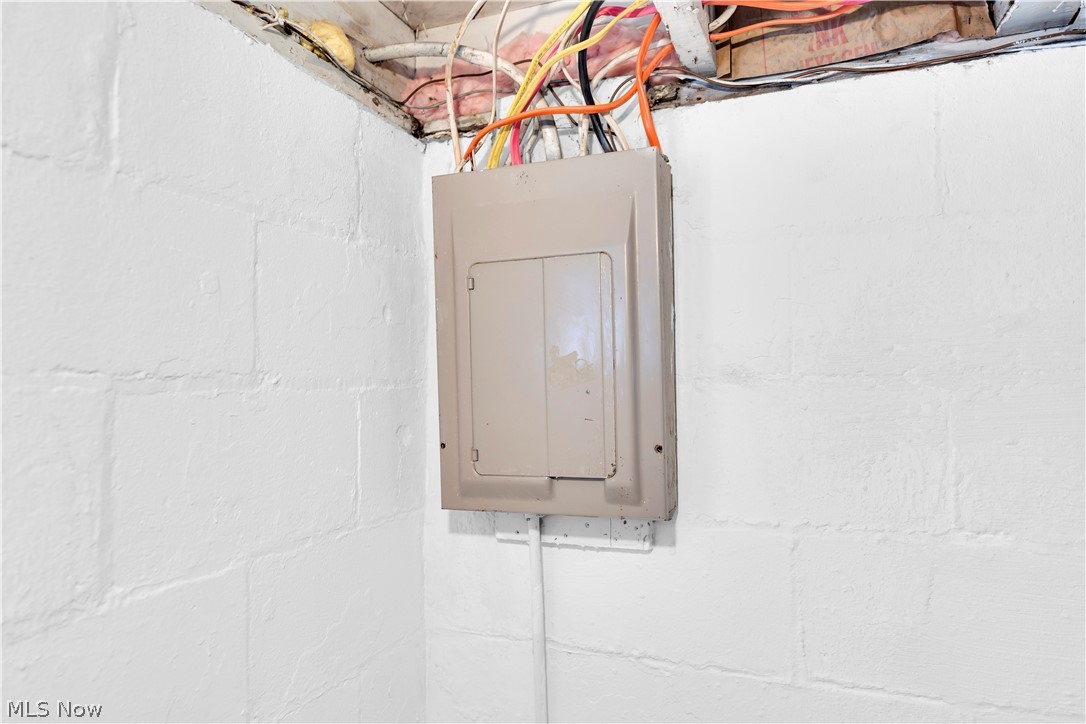 August Banks - Residential