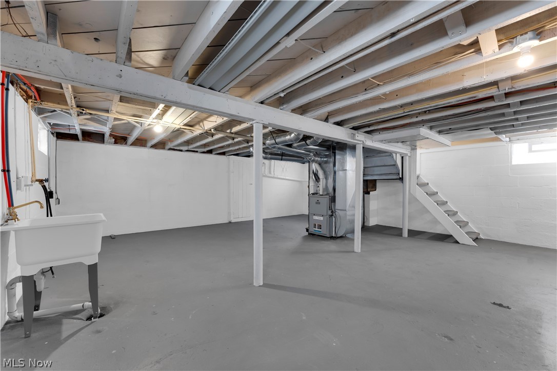 August Banks - Residential