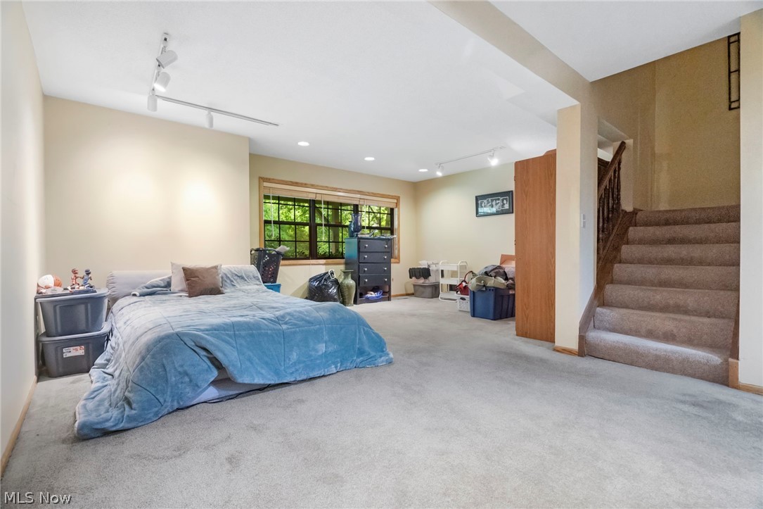 Ledgewater Falls Condo - Residential