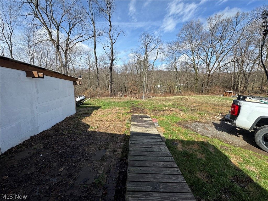 Photo of 48750 Bloomfield Road, East Liverpool, OH 43920 (MLS # 5193952)