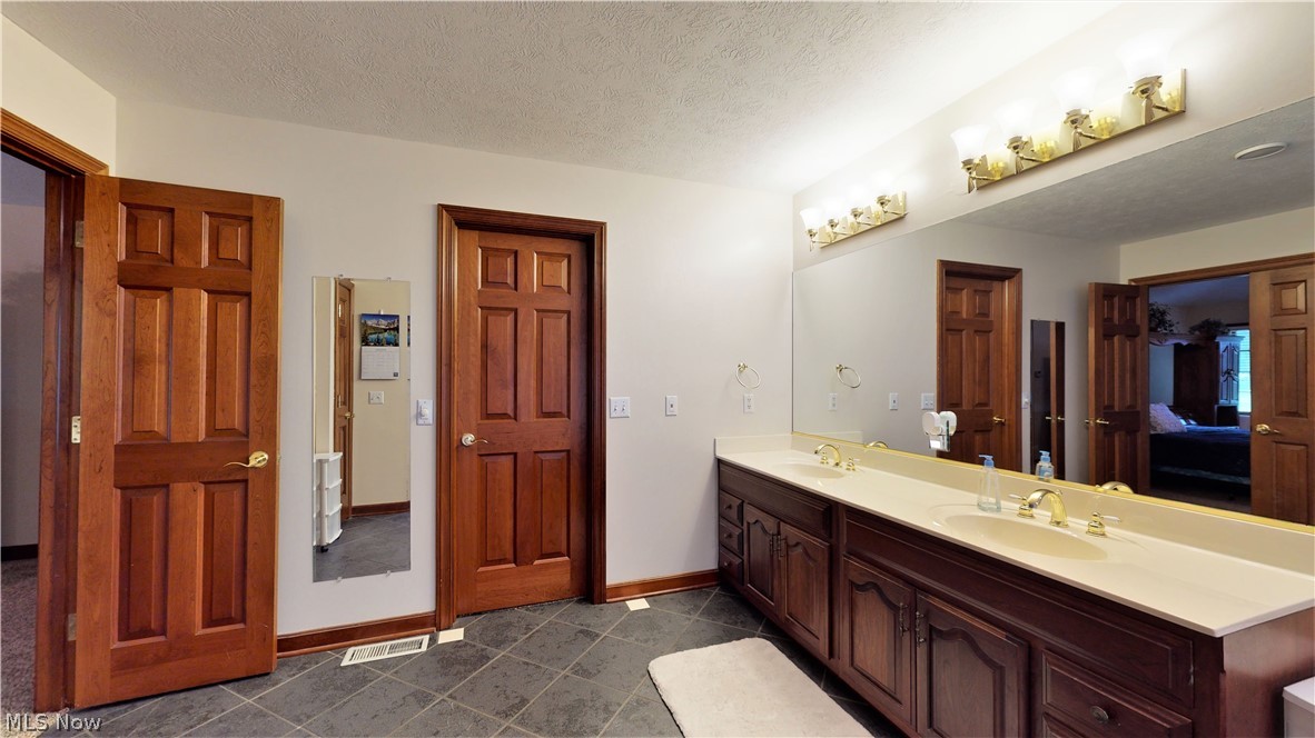 Townes End Estate - Residential