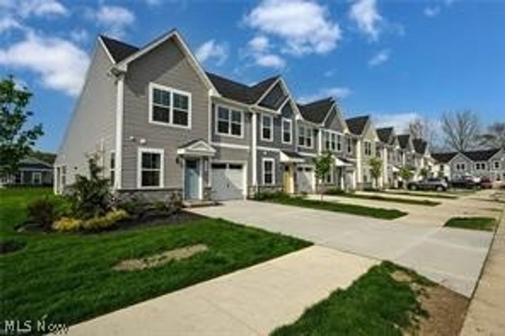 Photo of 1838 Shank Drive, Akron, OH 44313 (MLS # 5197362)