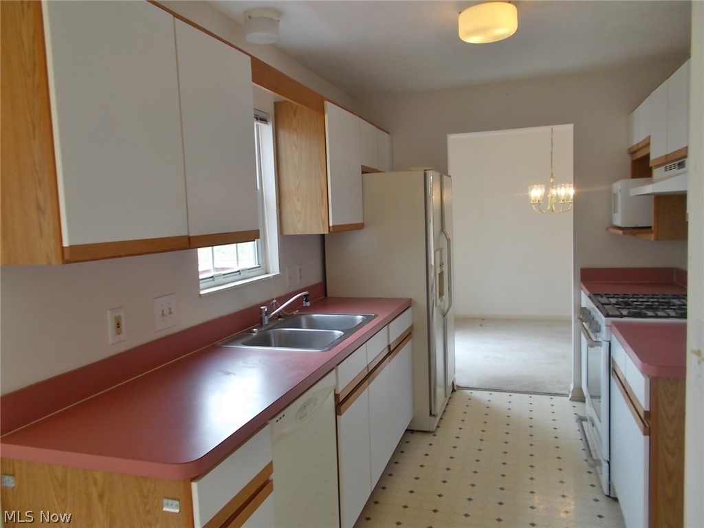 Brookpoint Village 02 Condos Ph 02 - Residential