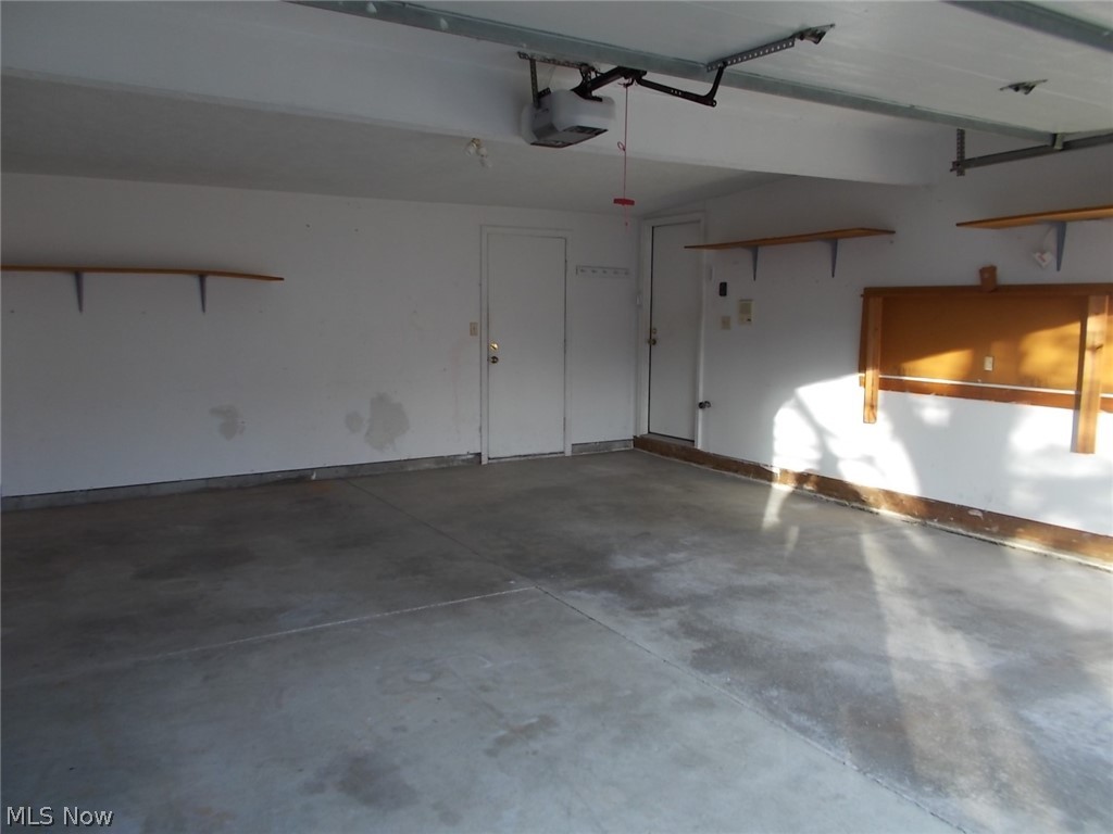 Brookpoint Village 02 Condos Ph 02 - Residential