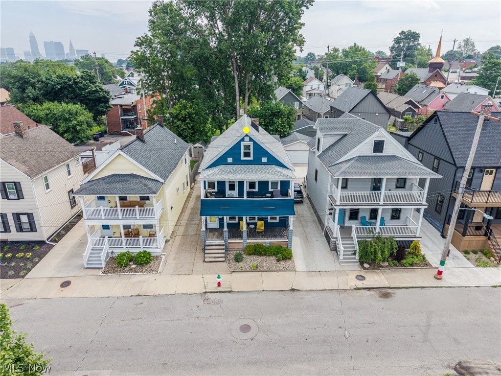 Photo of 1337 W 67th Street, Cleveland, OH 44102 (MLS # 5222892)