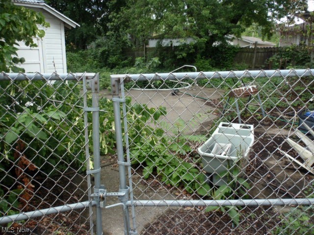 S Broadway Add - Residential