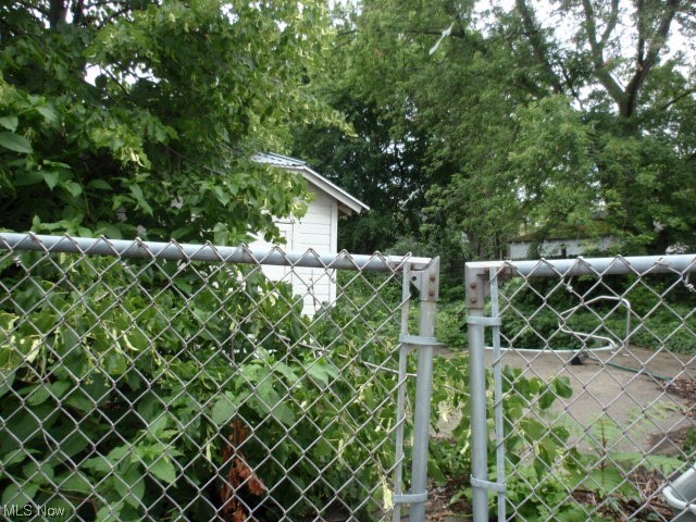 S Broadway Add - Residential