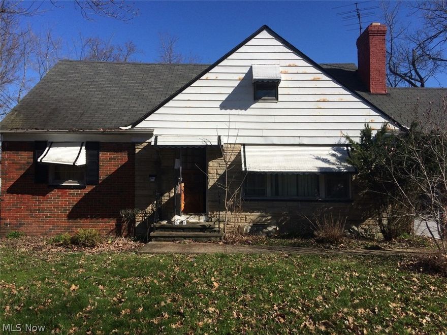 This Cape Cod boasts over 1536 sq. ft.  Featuring 3 bedrooms; full bath.  Spacious living room.  Bring your decorating ideas and make this your home.  Schedule your showing today and submit your offer.