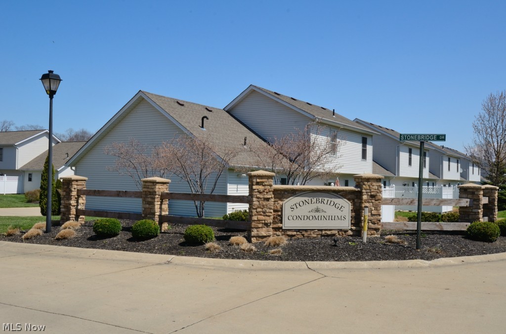 Stonebridge Condos - Residential