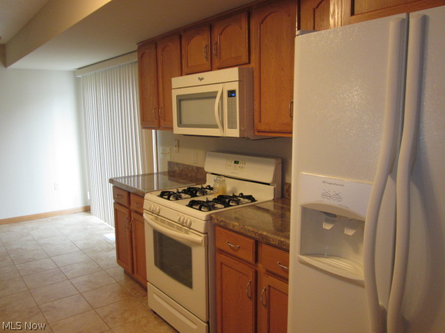 Stonebridge Condos - Residential